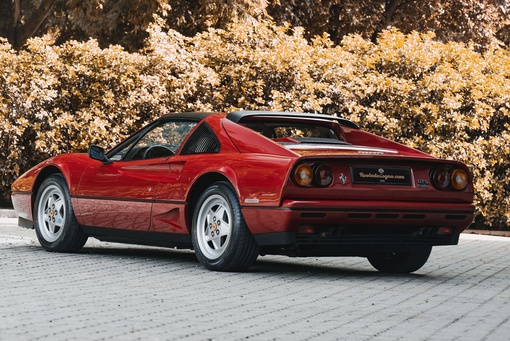 #AM_ita
Ferrari GTS Turbo Intercooler
Страна марки: Италия 
Страна-изготовитель: Италия 
Год выпуска: 1987
- Тип кузова:..